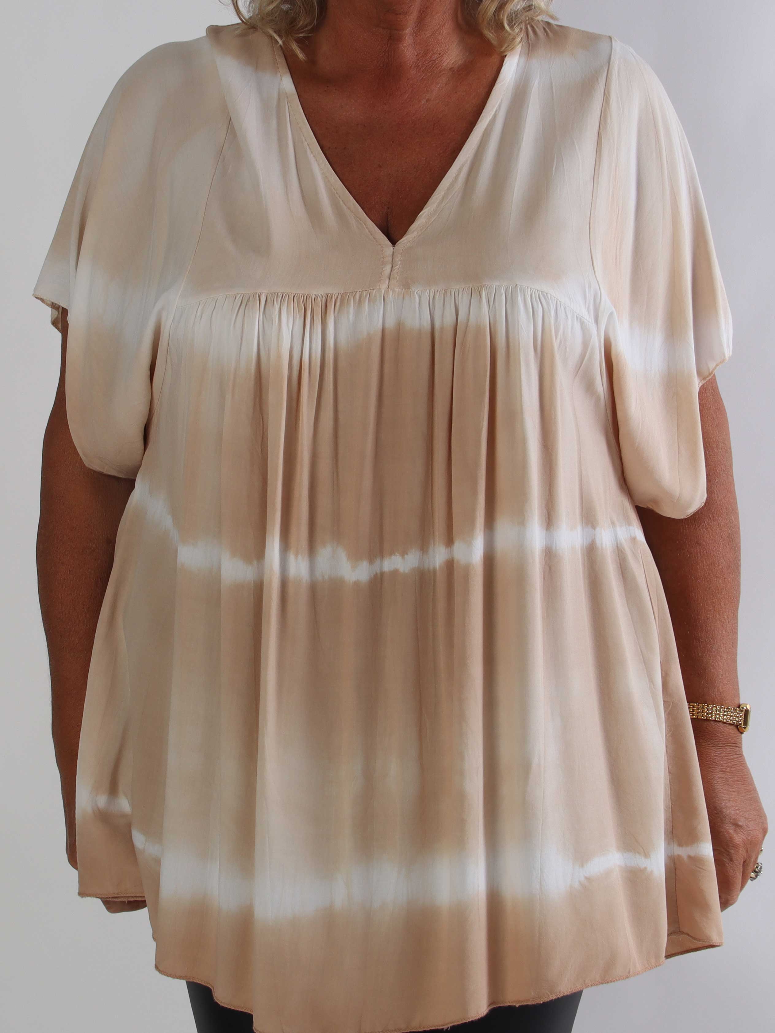 Safira Shirt - Blød plus size tunikabluse i bomuld med flot batikmønster